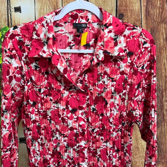 East 5th Accordion Pleat Blouse Size 1X - Picture 3 of 5